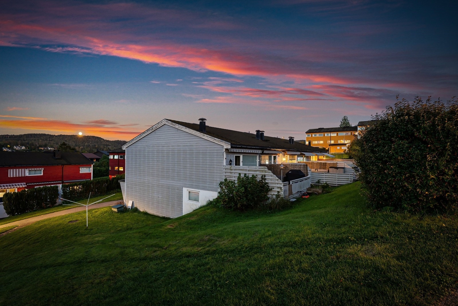 Sommerbilde av området Galleribilde