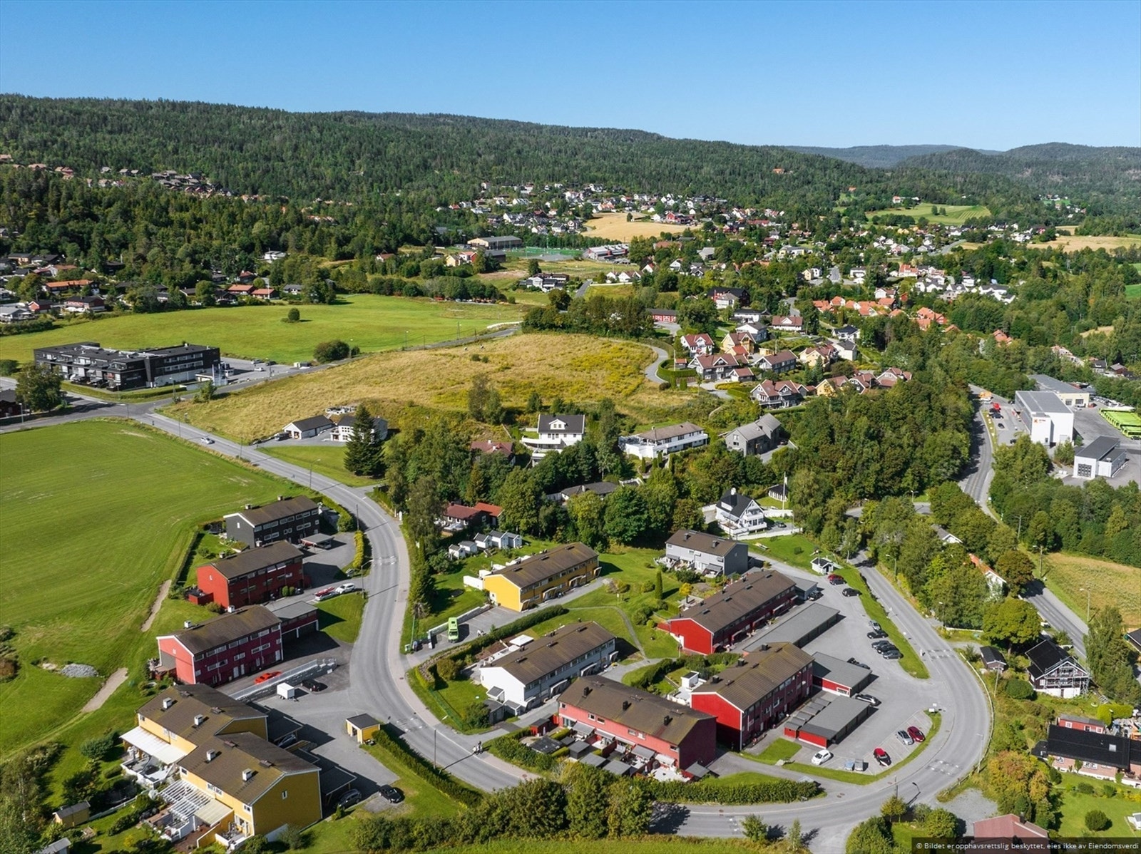 Sommerbilde av området Galleribilde