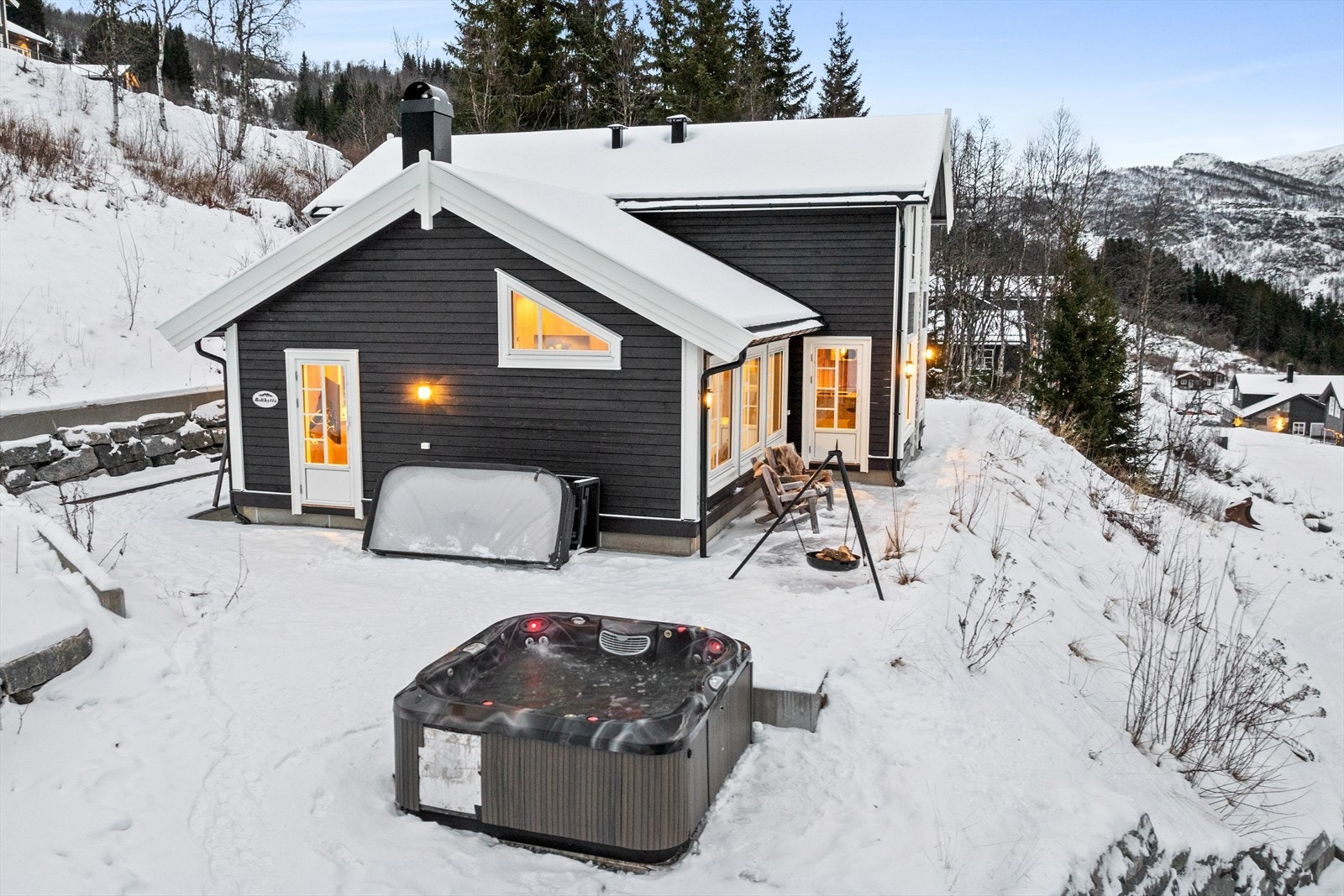 Velhalden hytte med koseleg uteområde Galleribilde