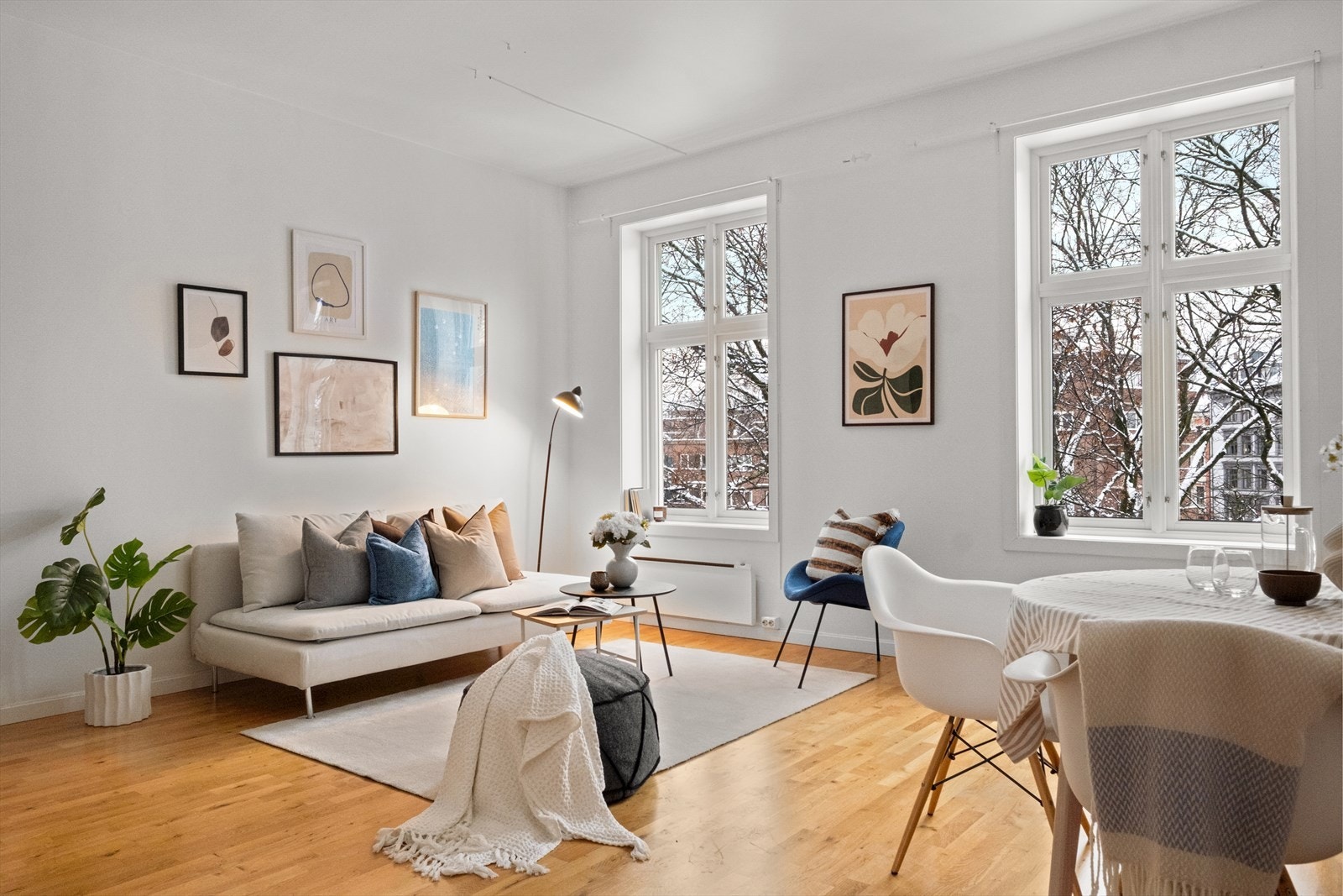 Nordvik v/Moestue har gleden av å presentere en lys og gjennomgående 2-roms andelsleilighet med en sentral og attraktiv beliggenhet på Kiellands Plass, midt mellom St. Hanshaugen og Grünerløkka. Husk visningspåmelding! FOTO: Rullende Fotograf AS Galleribilde