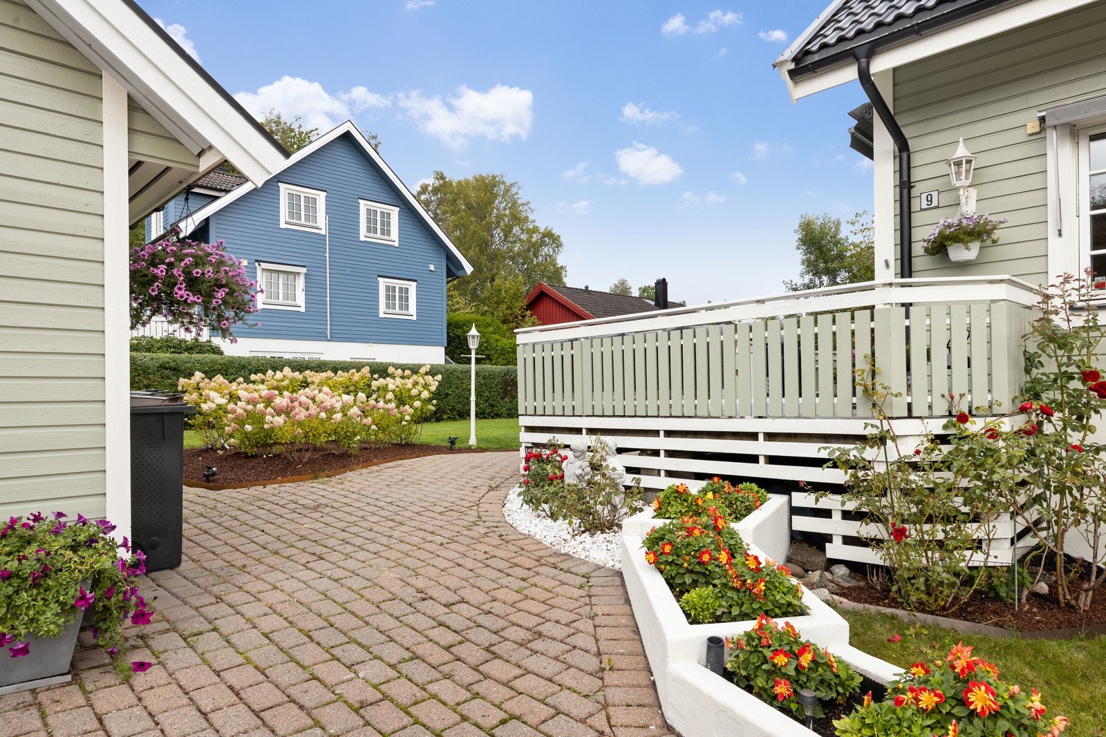 Terrassen strekkes seg rundt hjørnet og er på ca. 31 kvm. Galleribilde