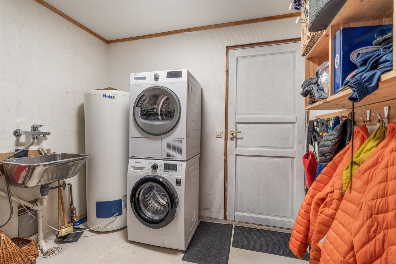 Biinngang/vaskerom Galleribilde