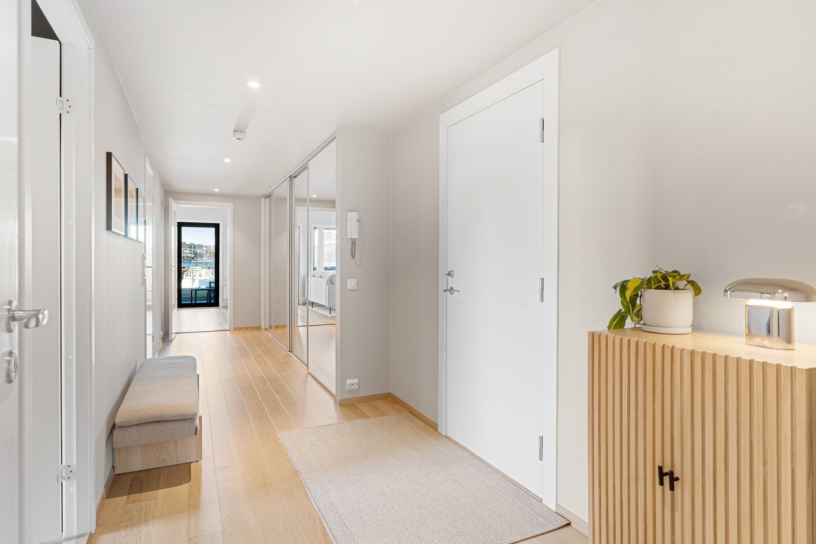 Entréen/gangen gir et fint førsteinntrykk. Galleribilde