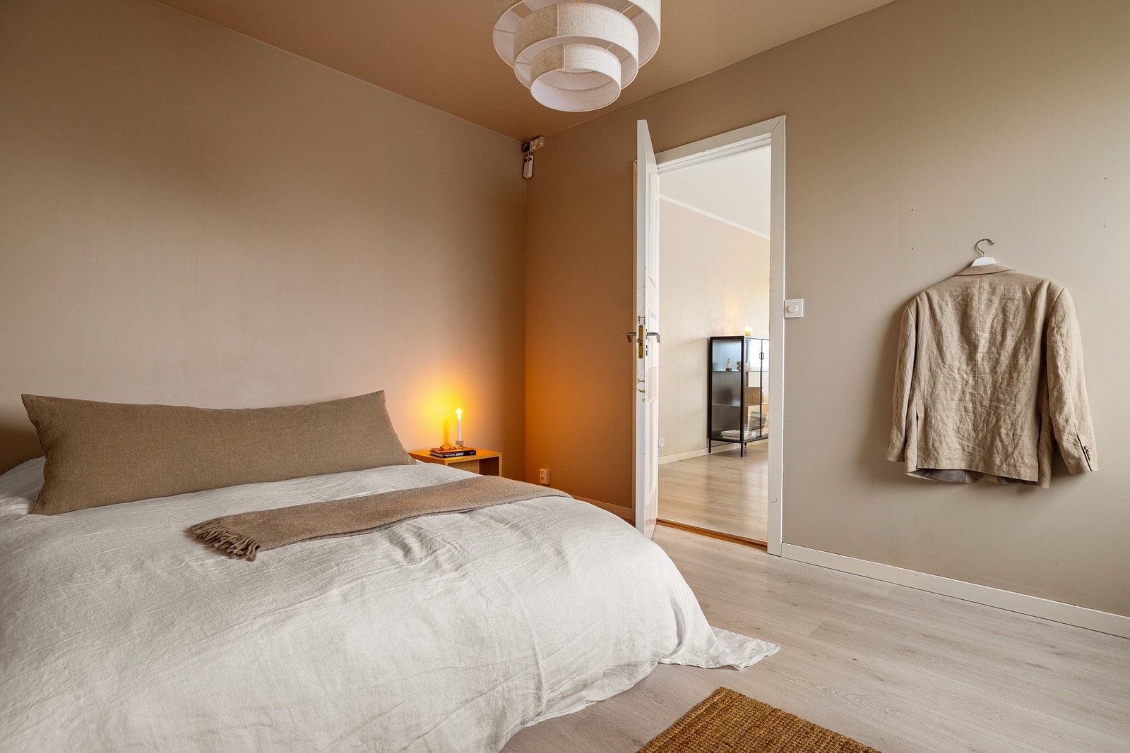 Soverommet er malt i en fin og behagelig fargetone. Galleribilde