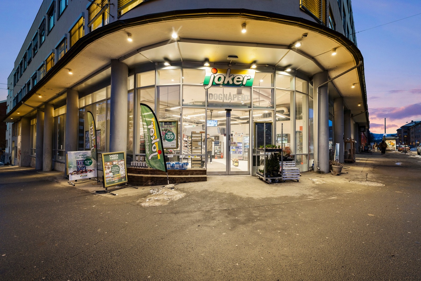 Døgnåpen nærbutikk Galleribilde