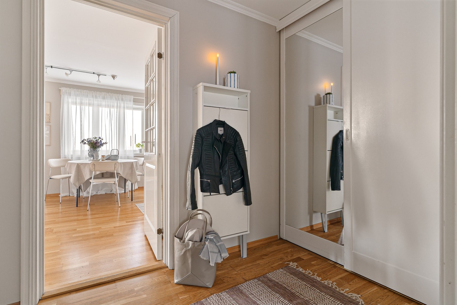 Svært lave fellesutgifter på 900,- per måned. Galleribilde