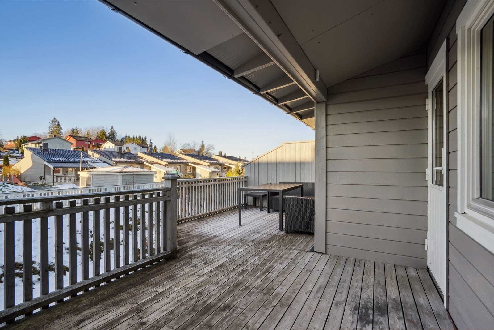 Stor Vestvendt balkong på 23 kvm. Galleribilde