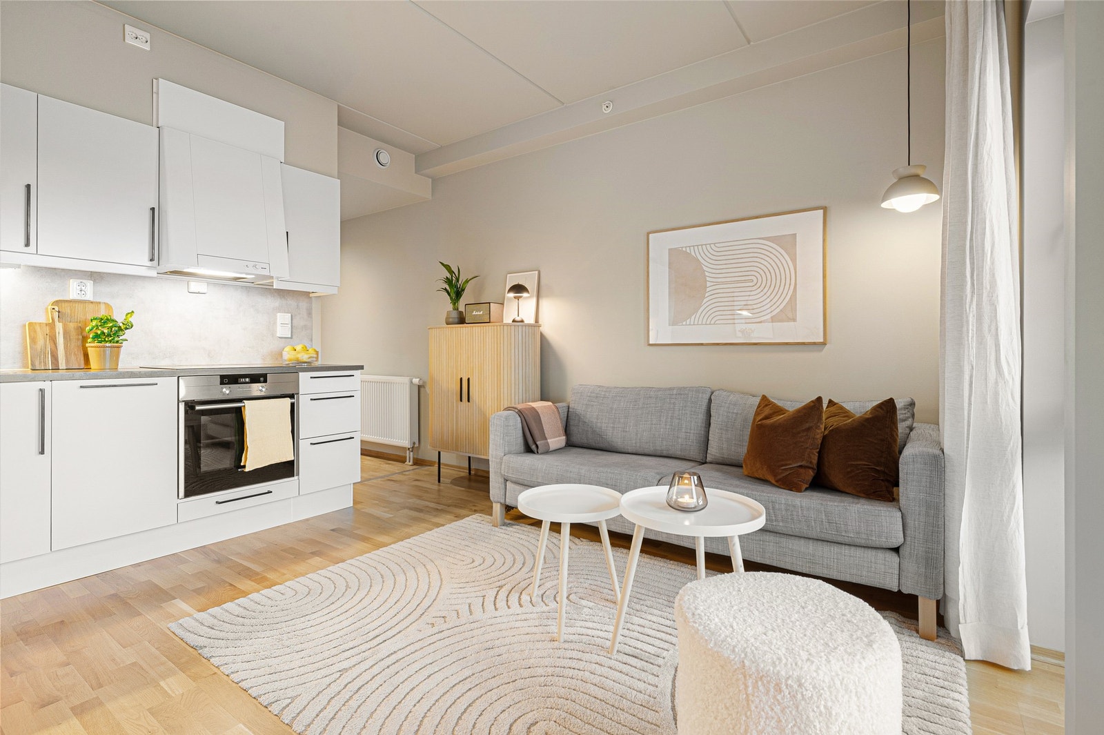 Det er lave og forutsigbare felleskostnader. Felleskostnader inkl. oppvarming via fjernvarme. Galleribilde