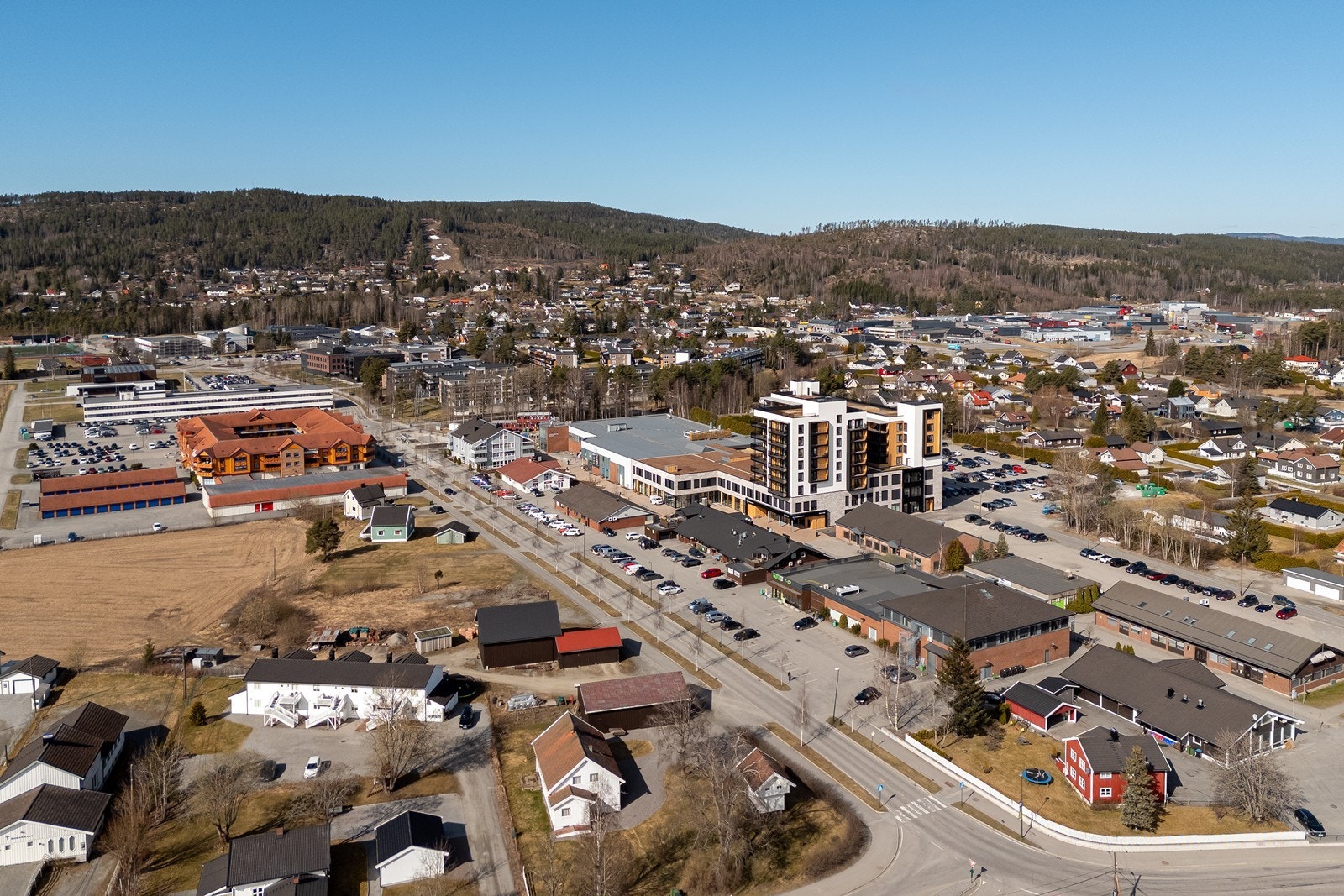 Bjørkelangen sentrum har de siste årene vært i en spennende og stor utvikling. Galleribilde