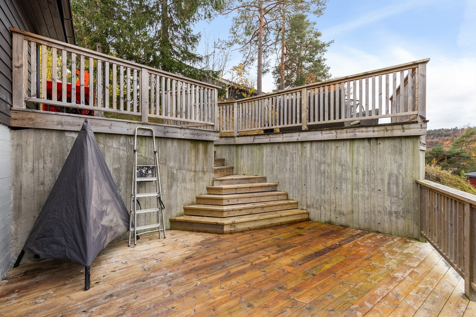 Trappeadkomst ned til kjelleren Galleribilde