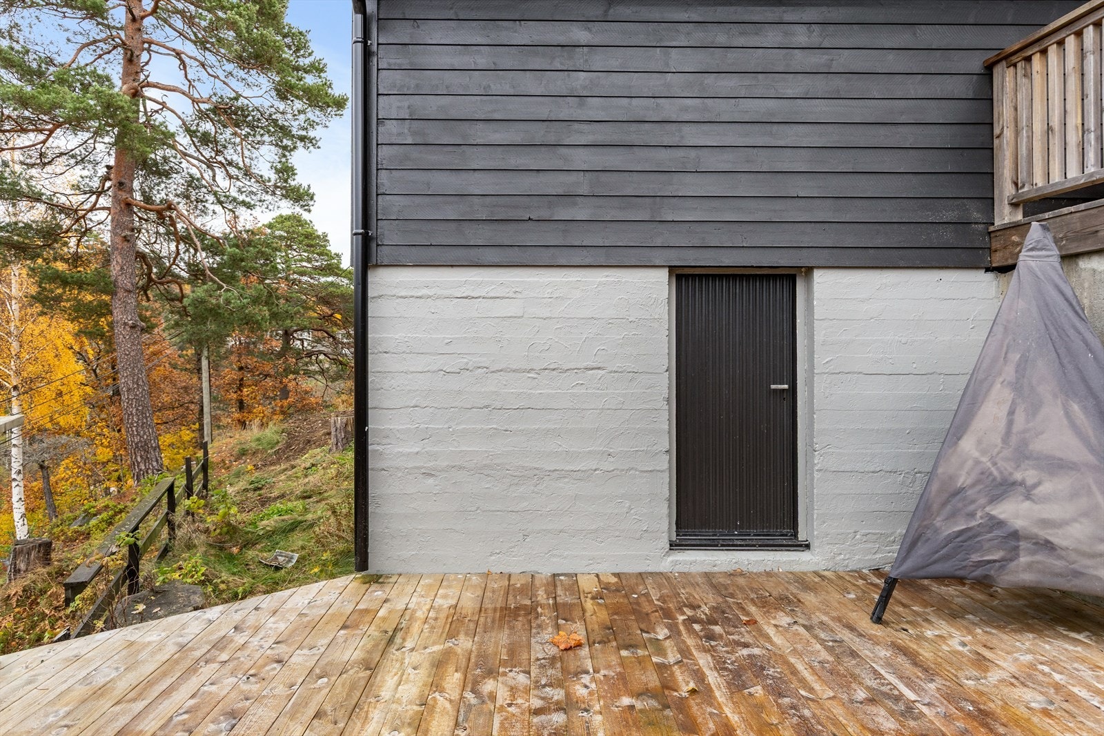 Inngang kjeller Galleribilde