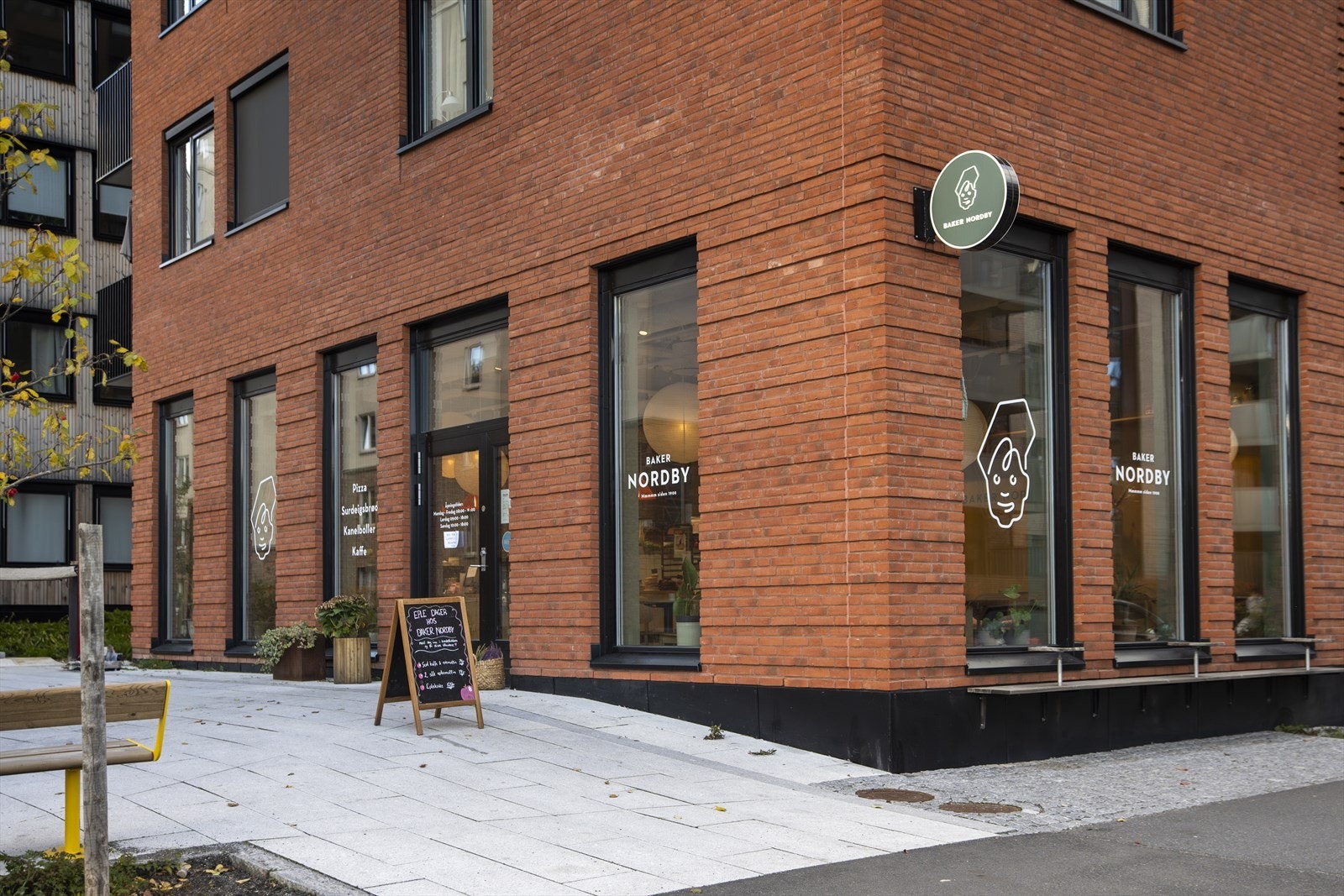 Baker Nordby. Galleribilde