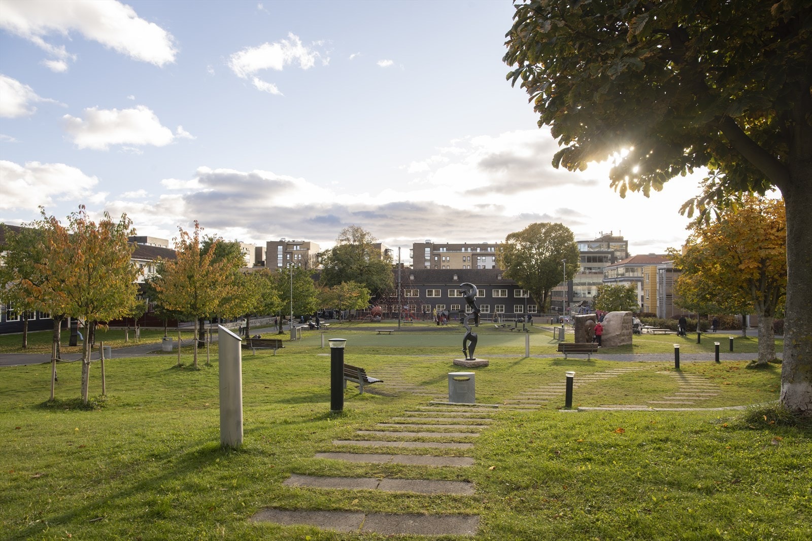 For de som ønsker å ta det med ro finnes det flotte parker i nærheten. Galleribilde