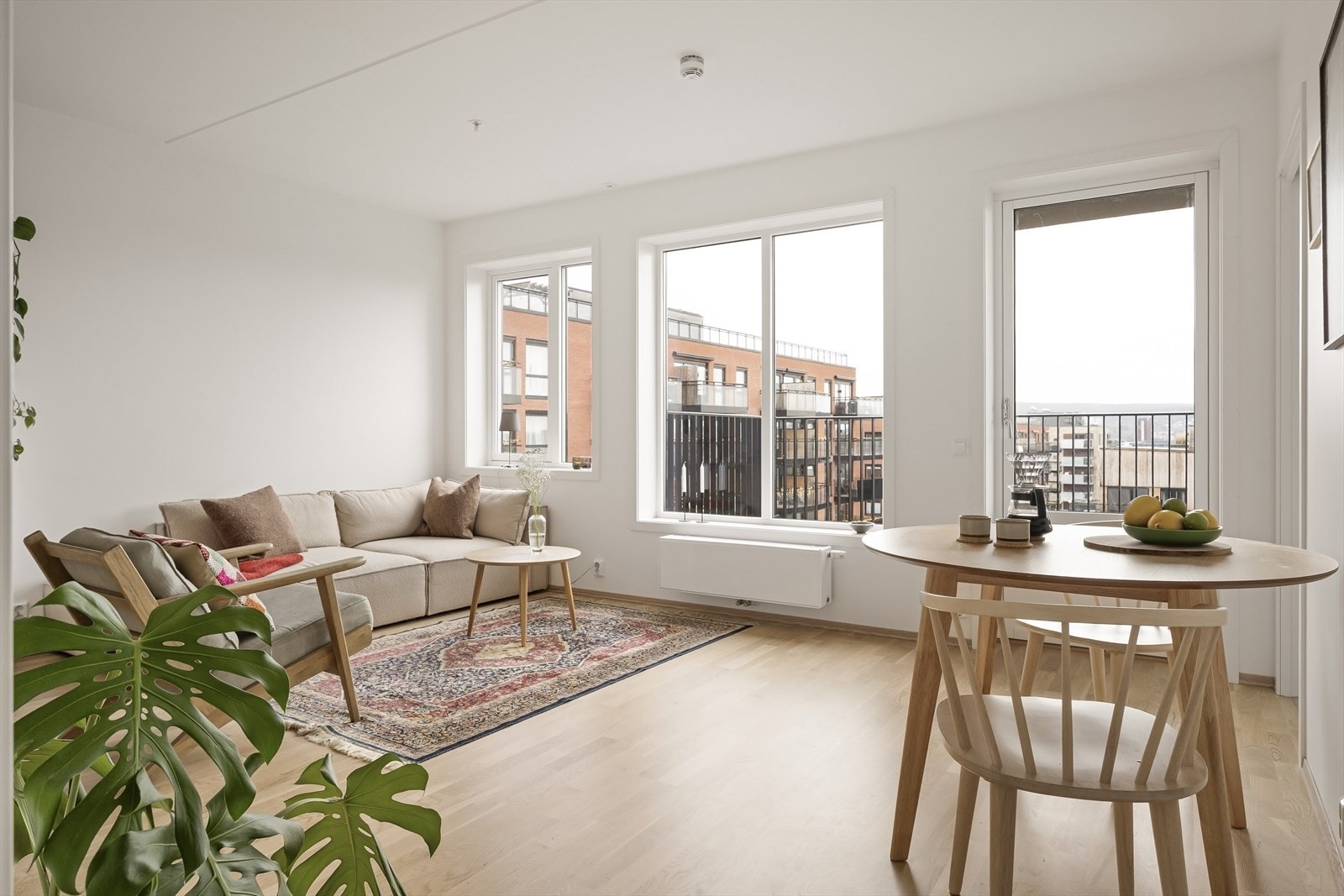 Gjennomgående parkettgulv. Galleribilde