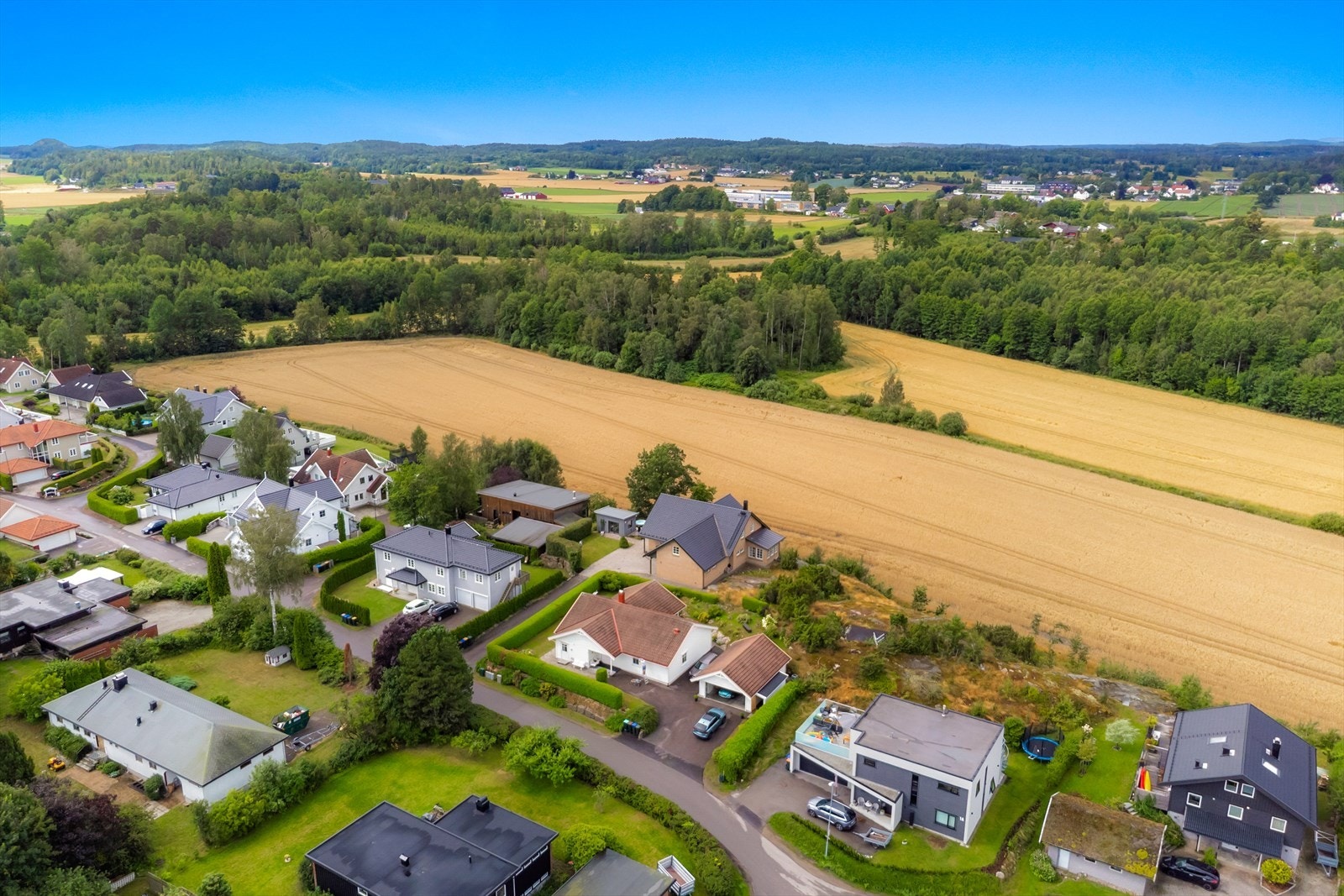 Velkommen til denne store og eksklusive familieboligen på Nøtterøy! Galleribilde