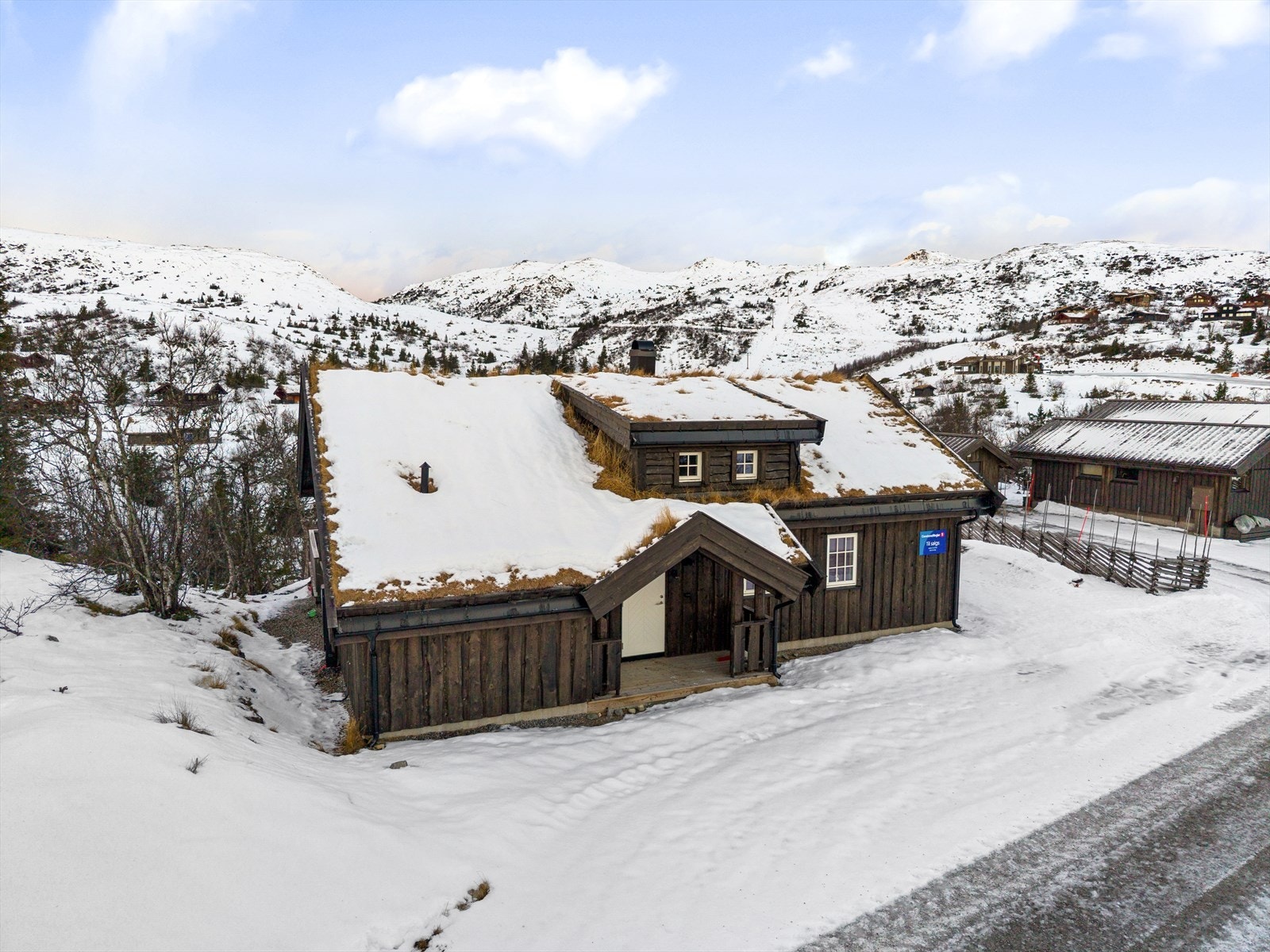 Flott familiehytte i ettertraktet og populært hyttefelt - Umiddelbar nærhet til helårs turmuligheter! Galleribilde
