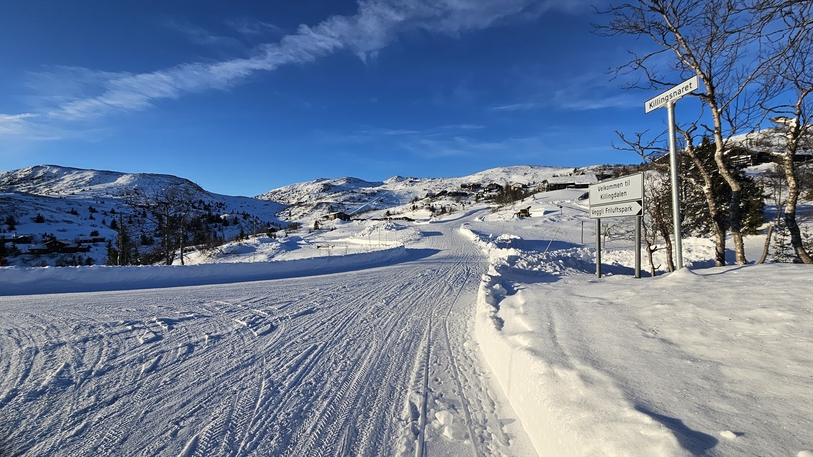 Selgers private bilder, områdebilde. Killingdalen er et populært hytteområde med en blandet hyttebebyggelse av både nytt og gammelt. Galleribilde