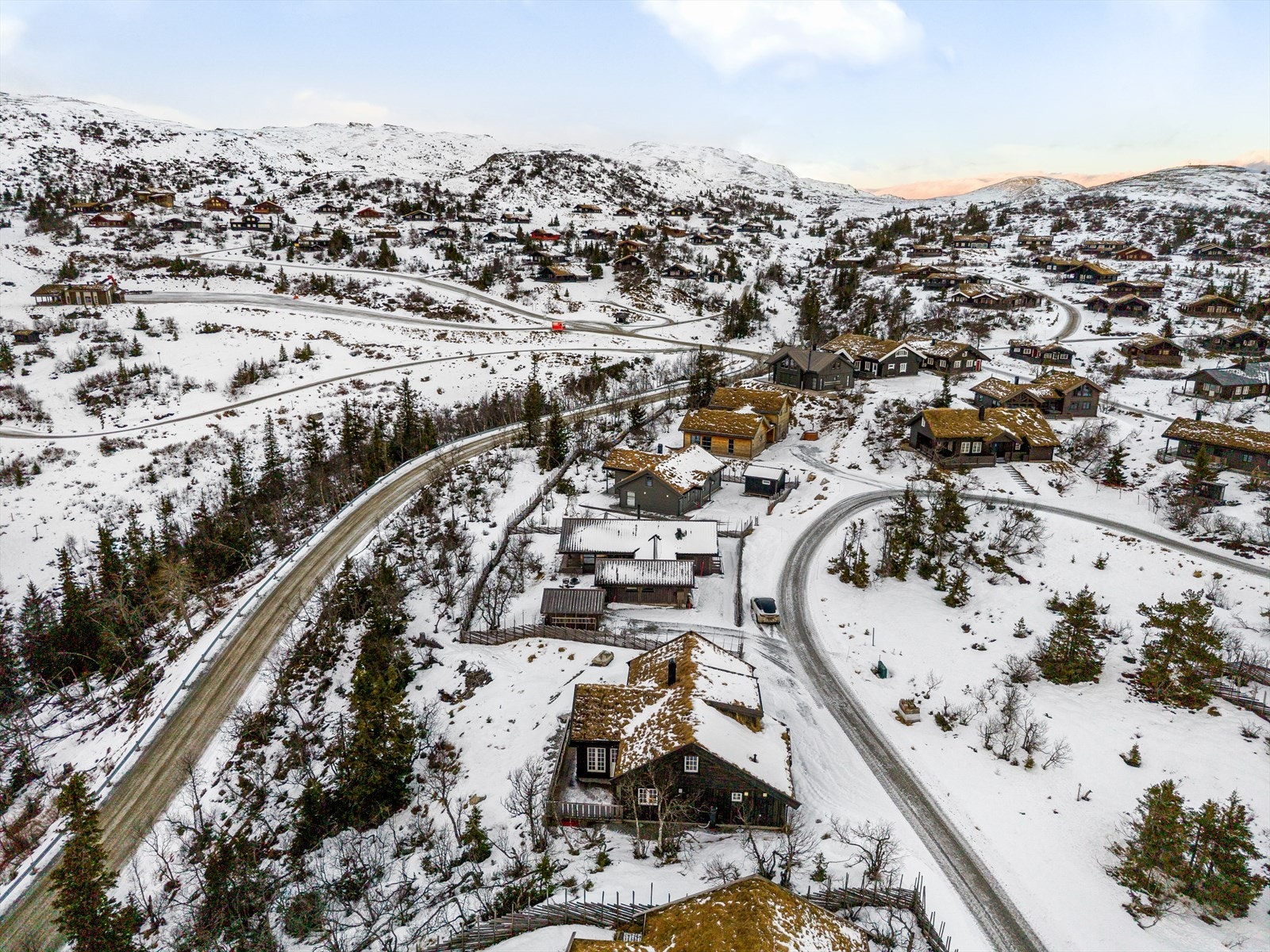 Det er milevis med preparert skiløyper i område, og gåavstand til Vegglifjell skisenter. Her kan du også ta heisen opp for å komme deg raskere til høyfjellet på langrennski. Galleribilde