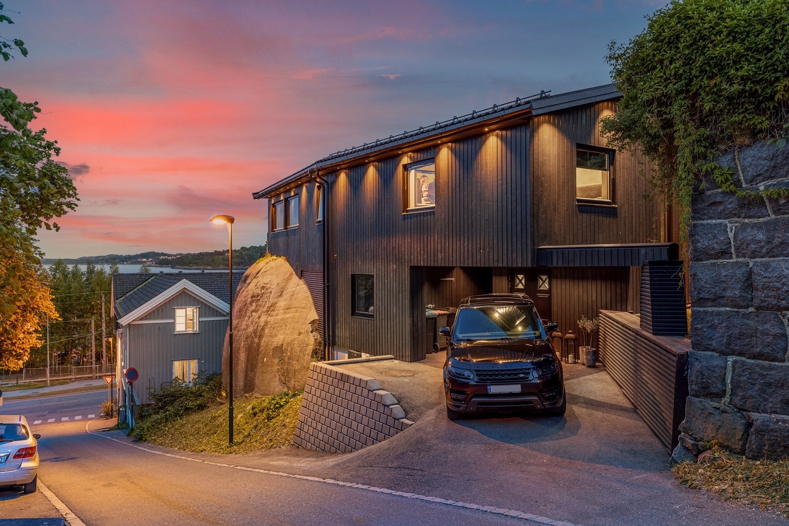 Inngangspartiet en kveldstime Galleribilde