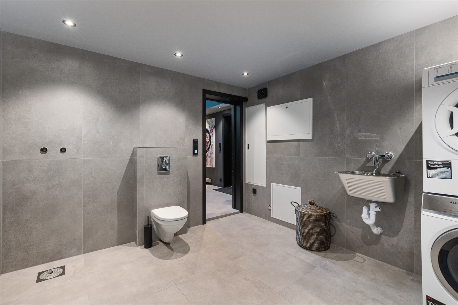 Vaskerom/teknisk rom med gulvvarme. Galleribilde