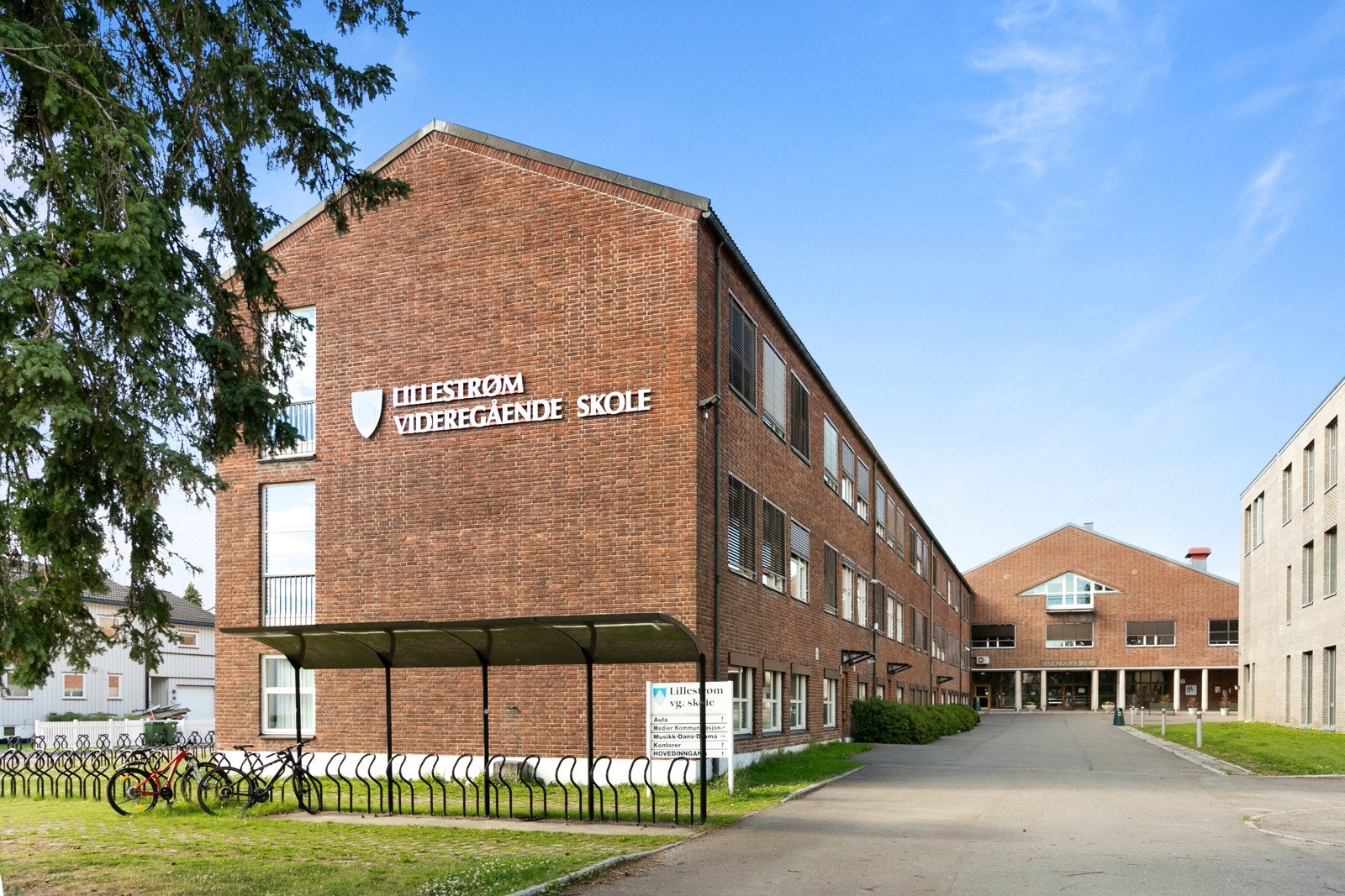 Flere videregående skoler i Lillestrøm. Galleribilde