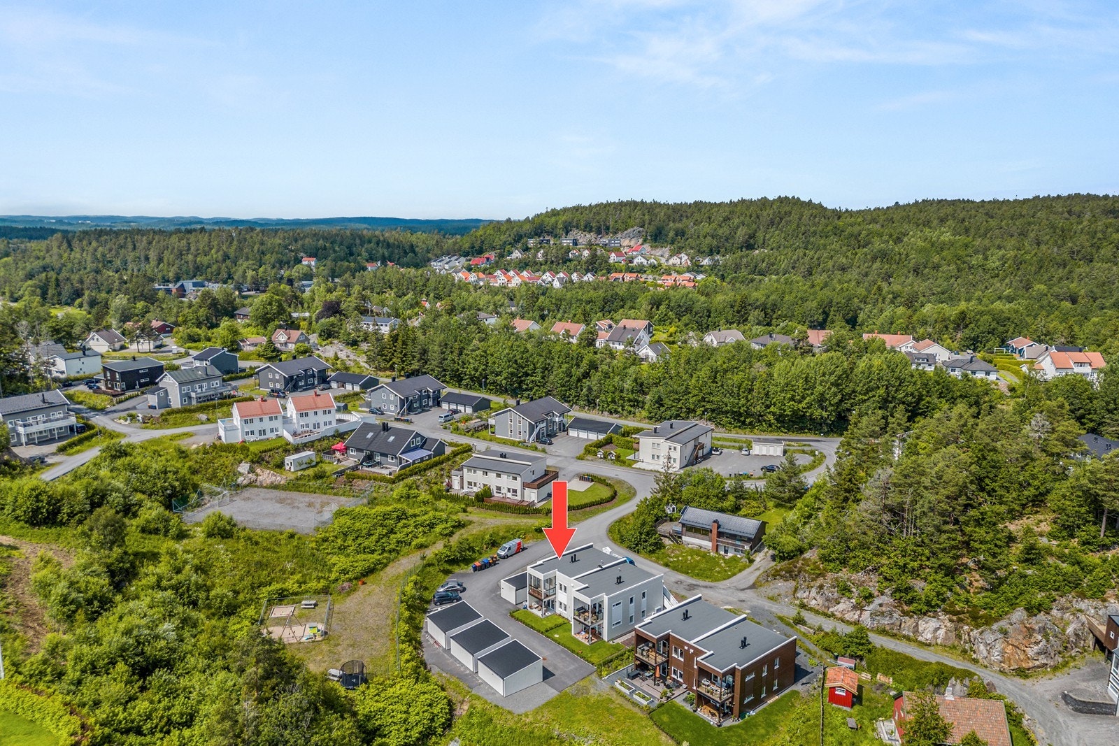 Dronefoto over området Galleribilde