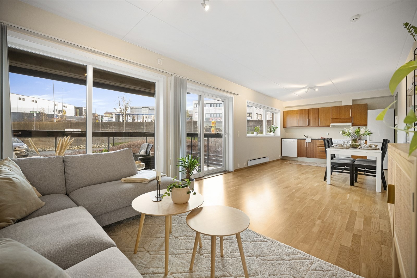 EiendomsMegler 1 v/ Fredrik Simonsen presenterer Madlastokken 2A Galleribilde