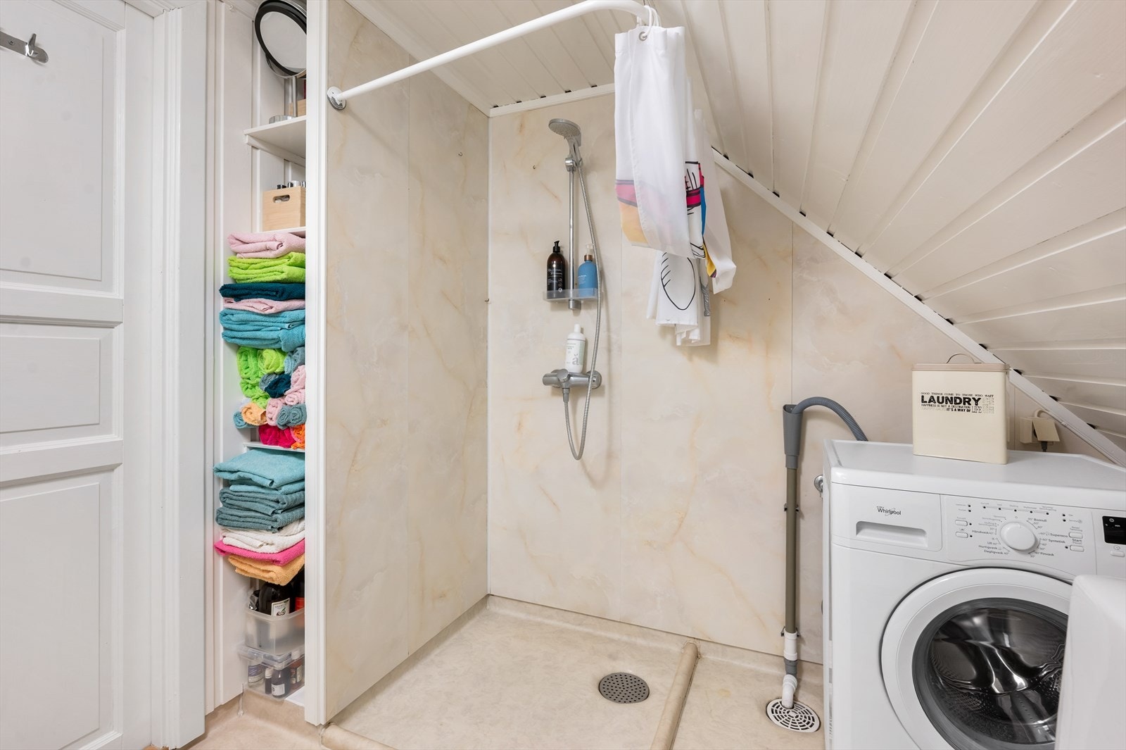 Leilighet 3: Bad/vaskerom Galleribilde