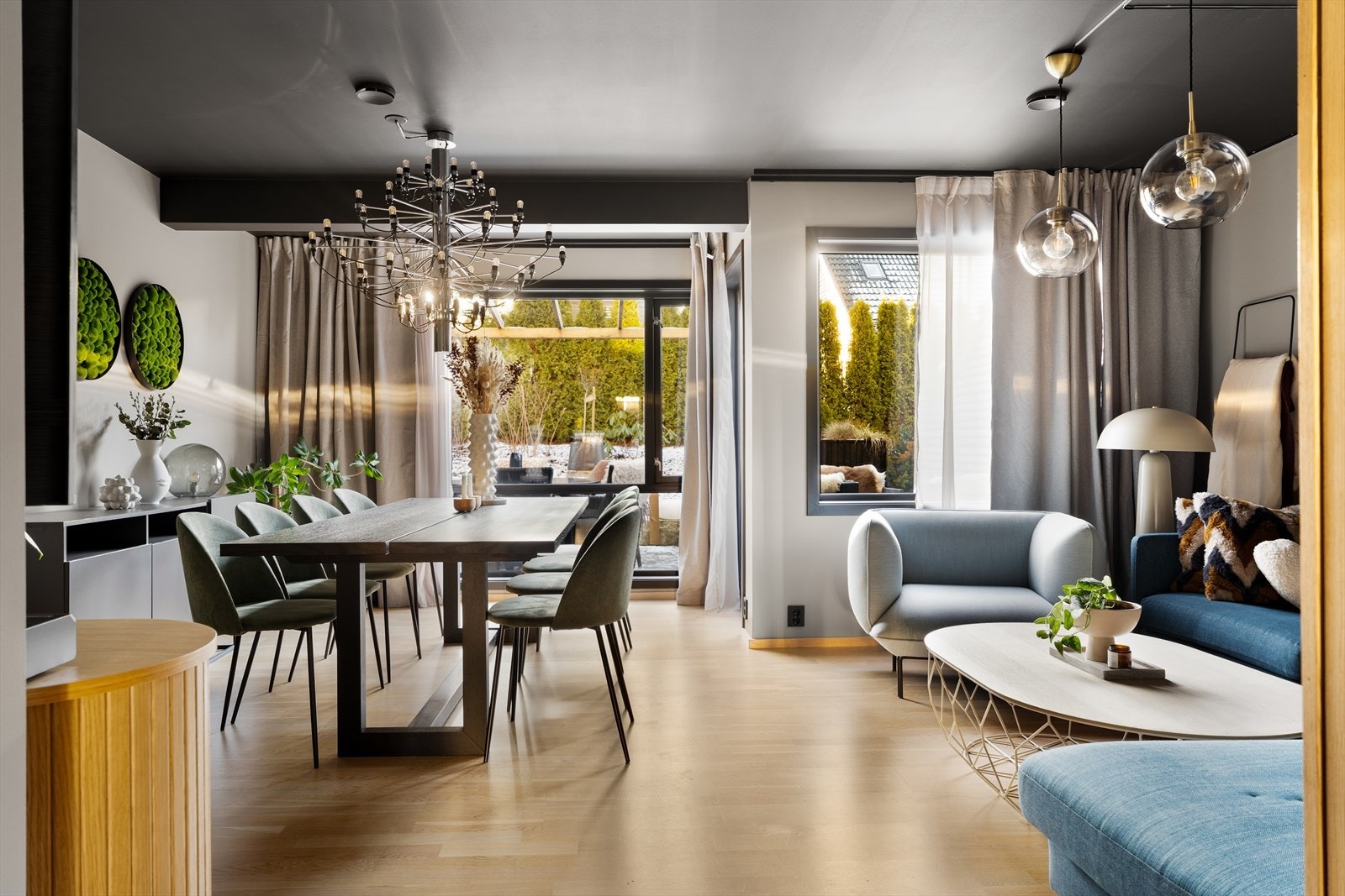 DNB Eiendom v/Michael A. Meyer (480 62 870) ønsker deg velkommen til Borgenhaugen og eiendommen Svartedalsberget 5C! Galleribilde