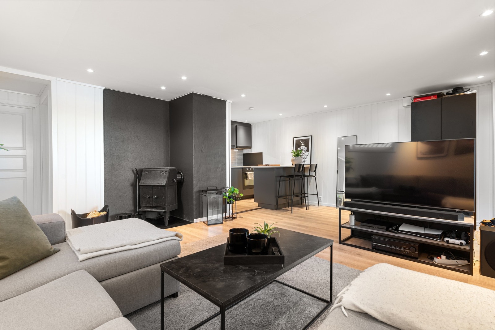 Sokkeletasje er overflate oppusset i 2022. Galleribilde