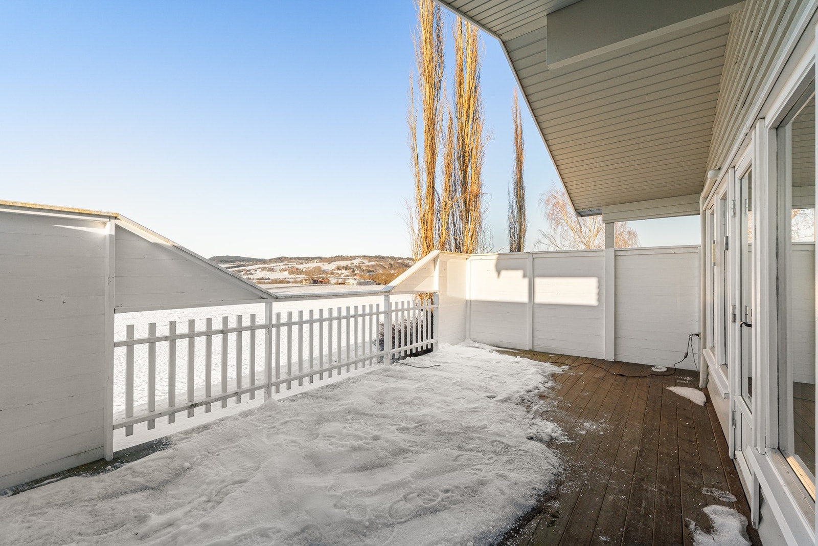 Romslig balkong på 22,6 kvm. Galleribilde