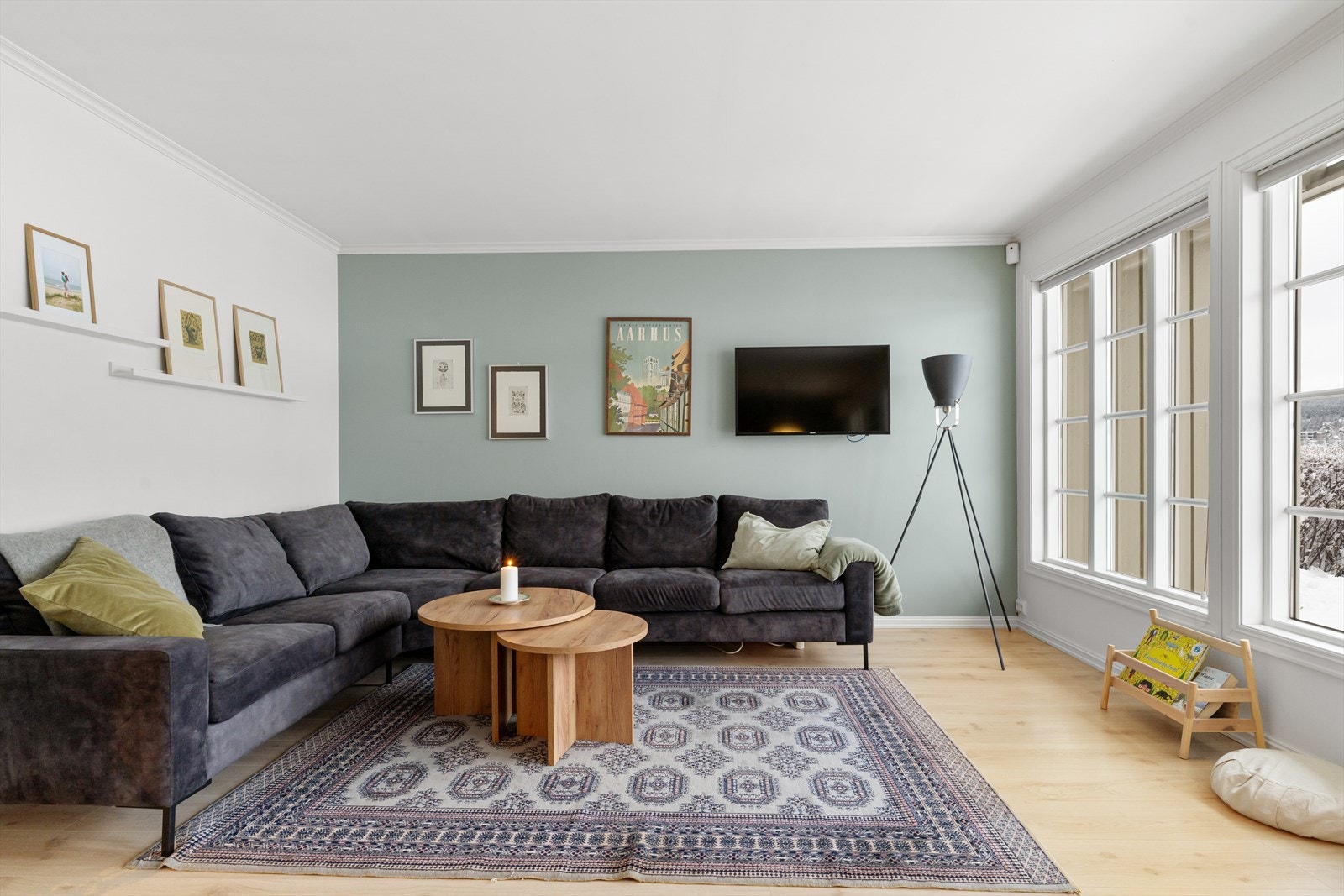 God plass til en romslig sofagruppe. Galleribilde