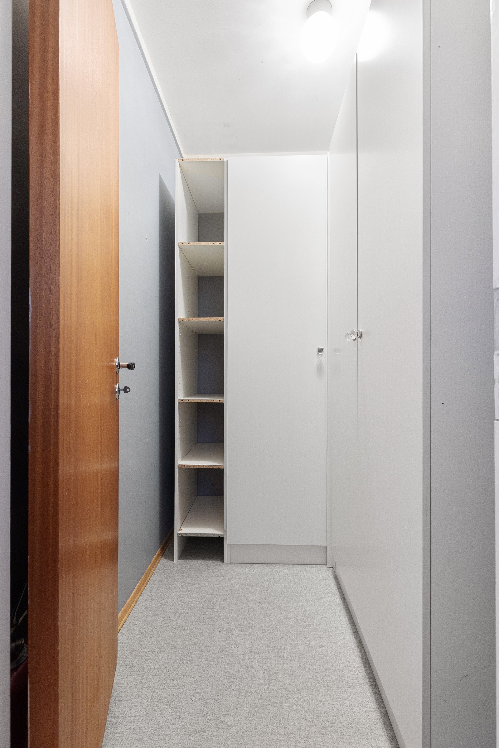 Innvendig bod. Galleribilde