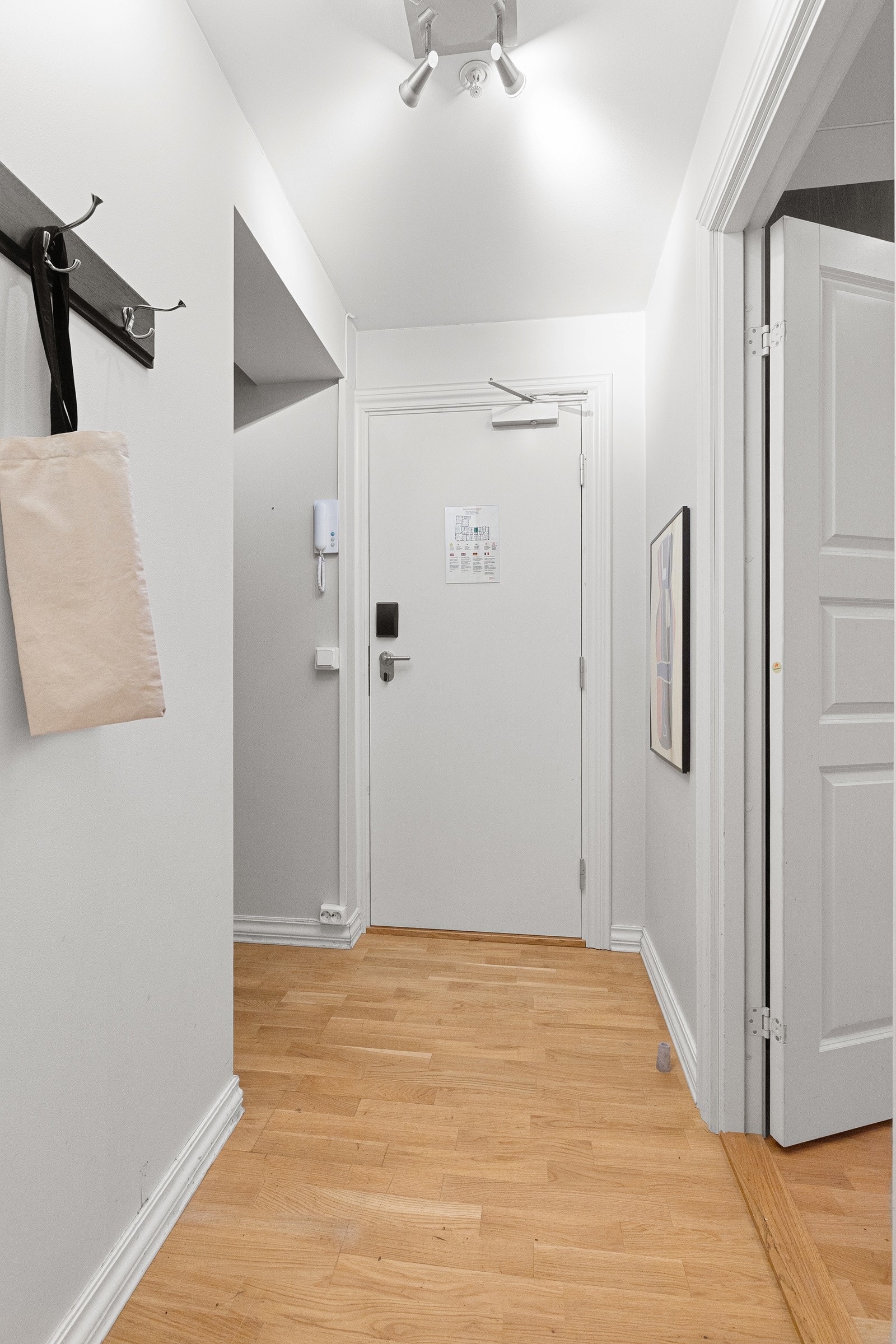 Entré. Galleribilde