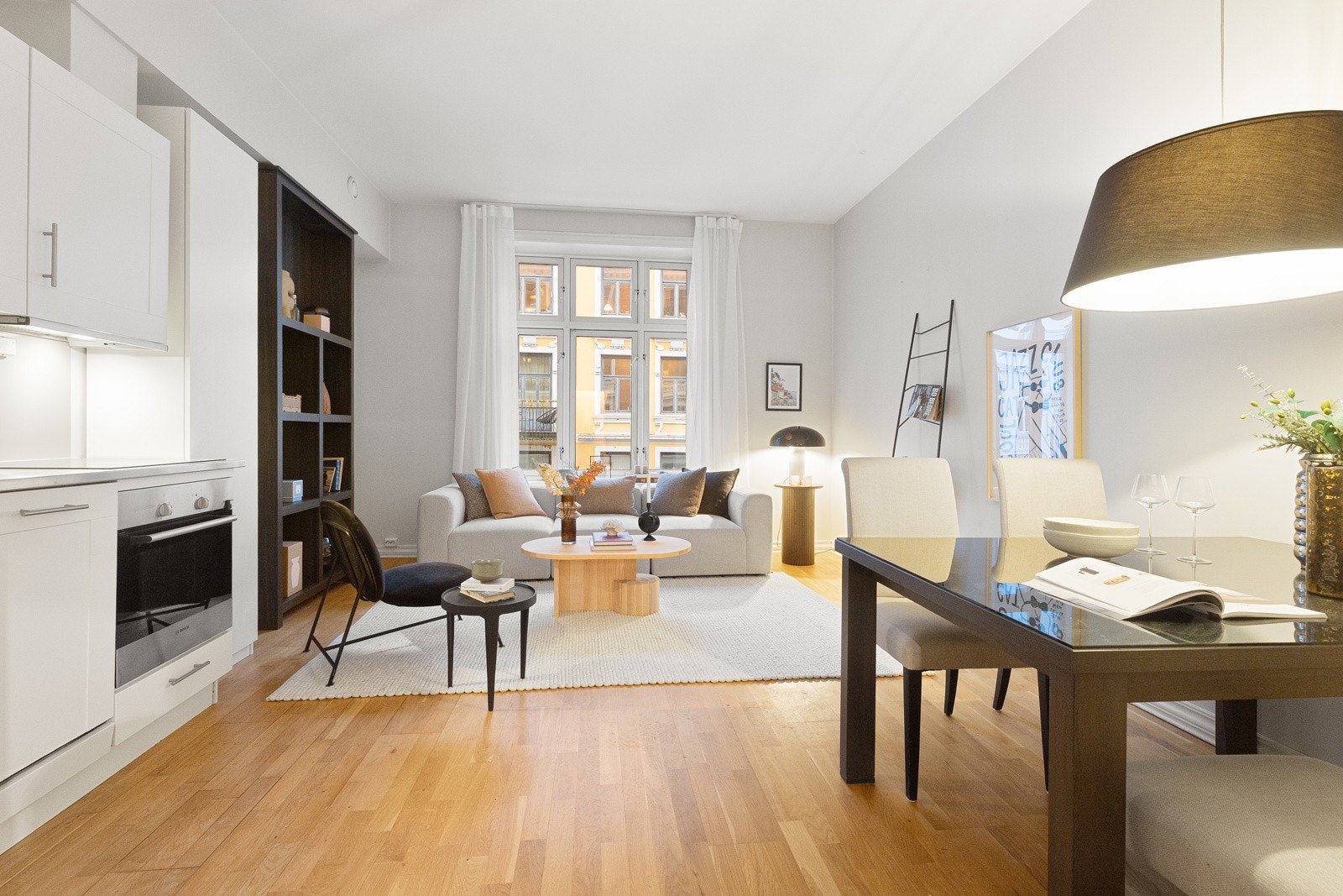 Velkommen til Frydenlundgata 2C - Her har vi gleden av å presentere en innholdsrik 3-roms med ettertraktet beliggenhet mellom idylliske St. Hanshaugen park og Bislett stadion. Galleribilde