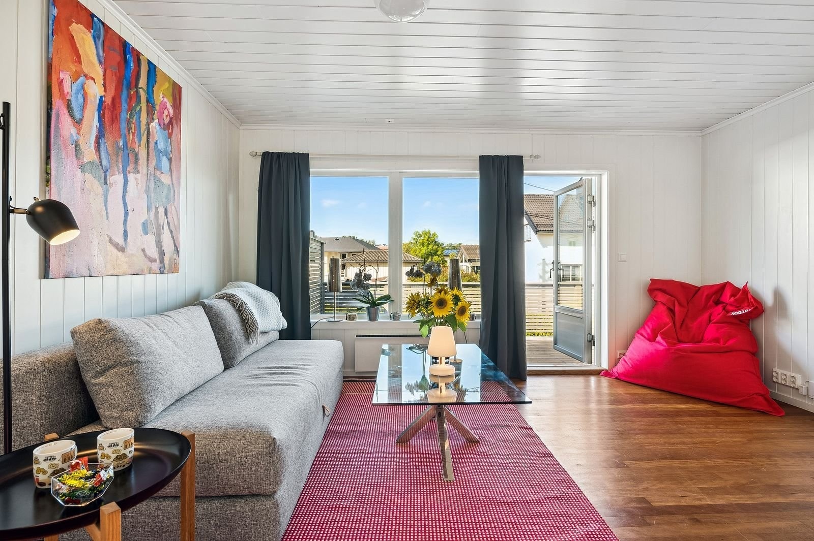 Stua med stor terasse Galleribilde