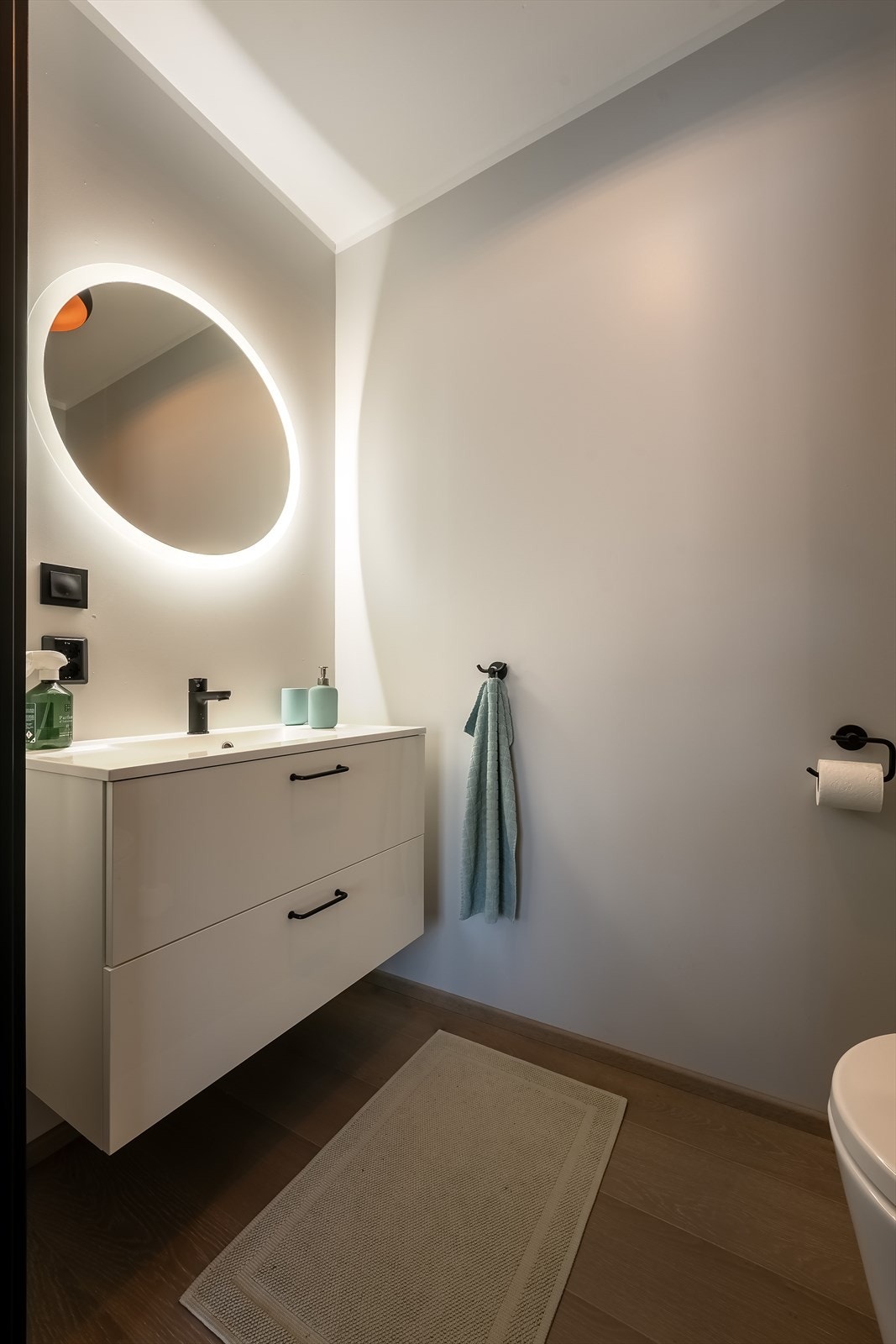 Toalett (1. etasje) Galleribilde