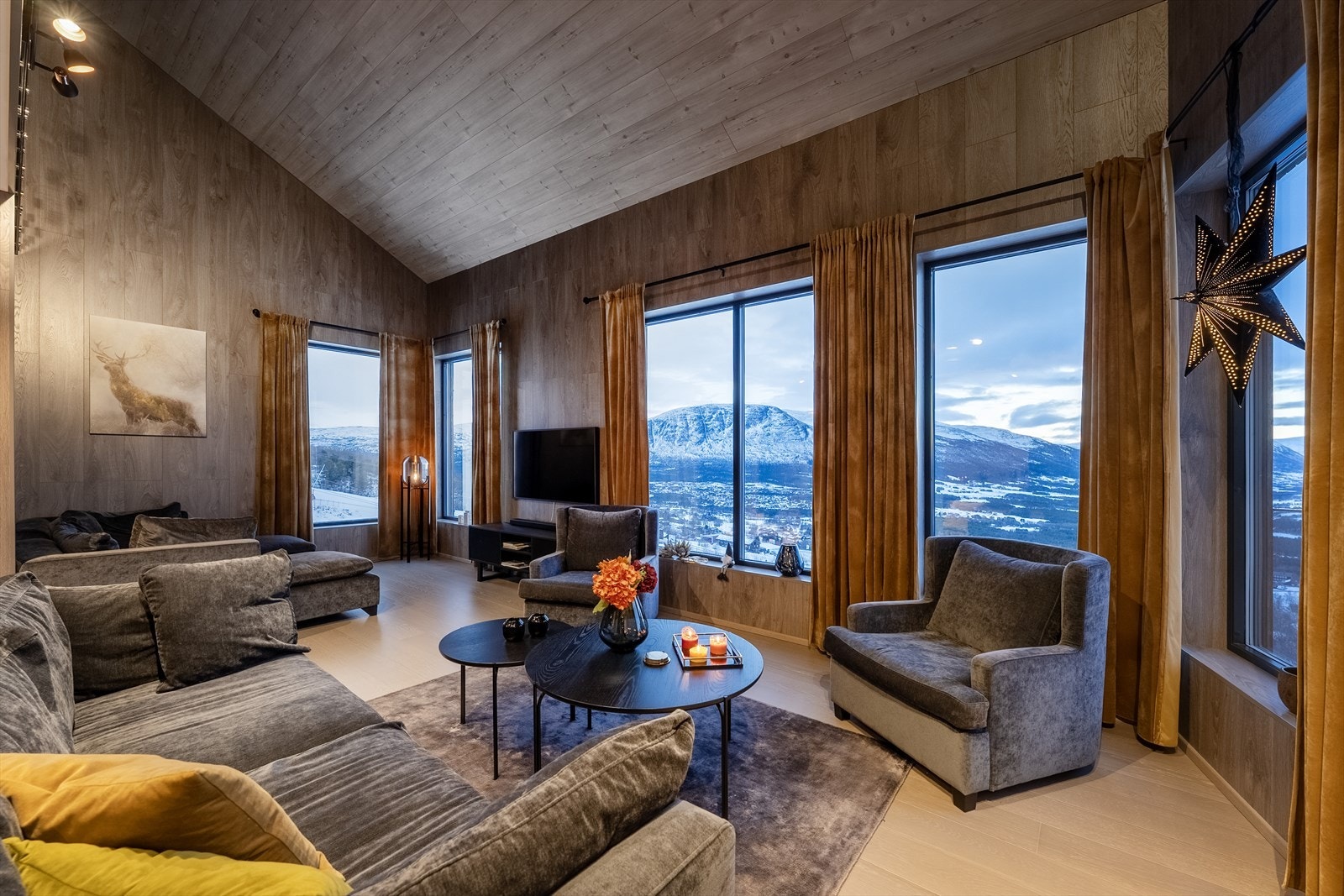 Stue 2 (1. etasje) Galleribilde