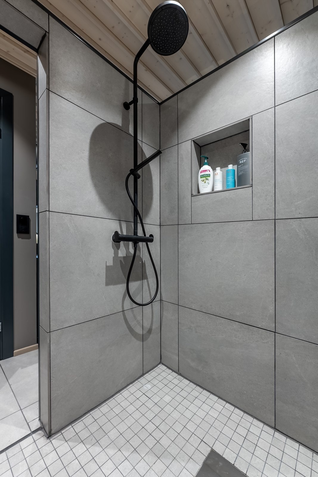 Lekker dusjløsning (sokkeletasje) Galleribilde