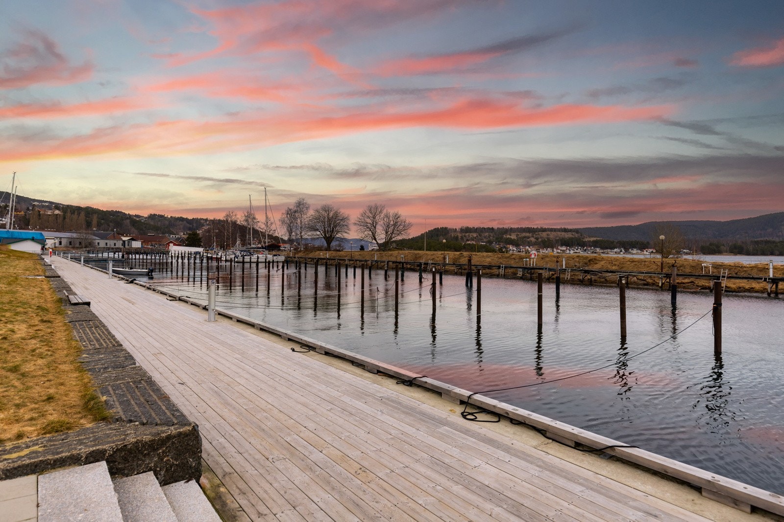Når du bor her, kan du glede deg over nærheten til grønne områder hvor du kan nyte frisk luft og natur. Galleribilde