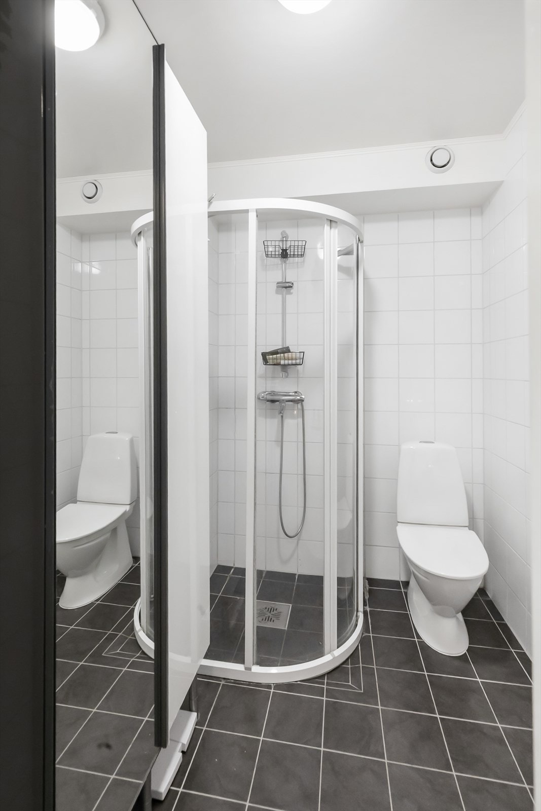 Lyst og praktisk bad Galleribilde