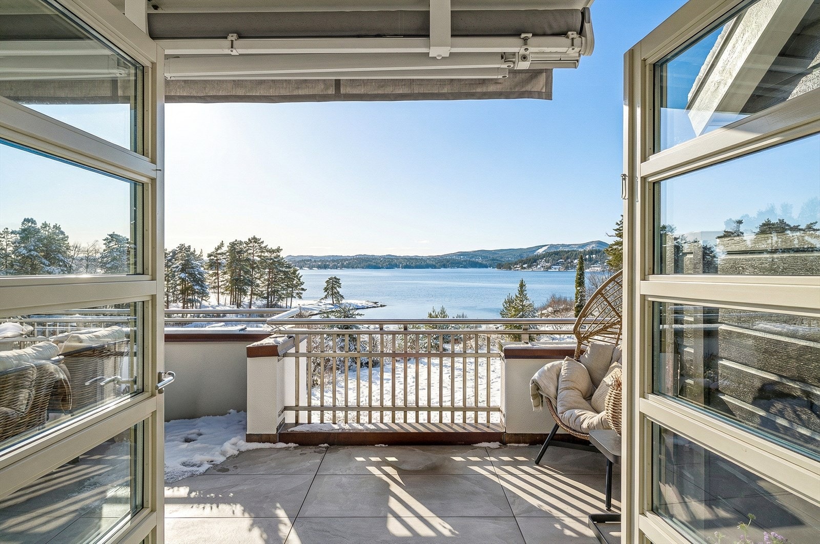 Leiligheten er opprinnelig to seksjoner som er sammenslått. Kan deles opp igjen til to leiligheter Galleribilde