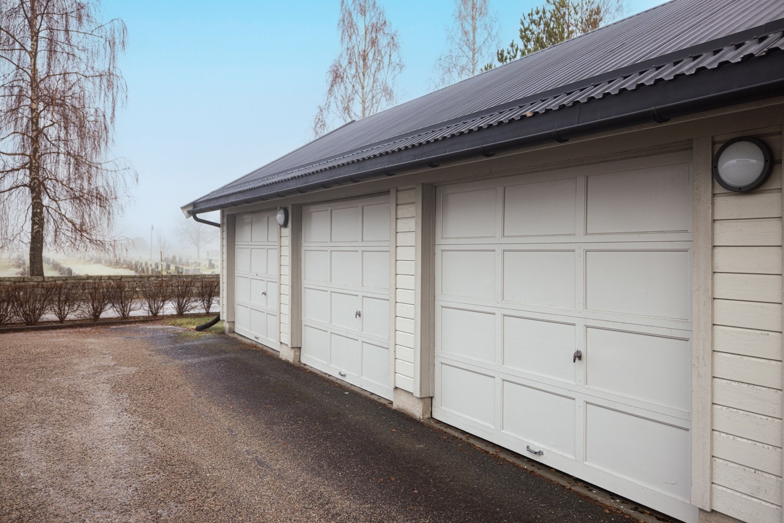 Garasje med innlagt strøm. Galleribilde