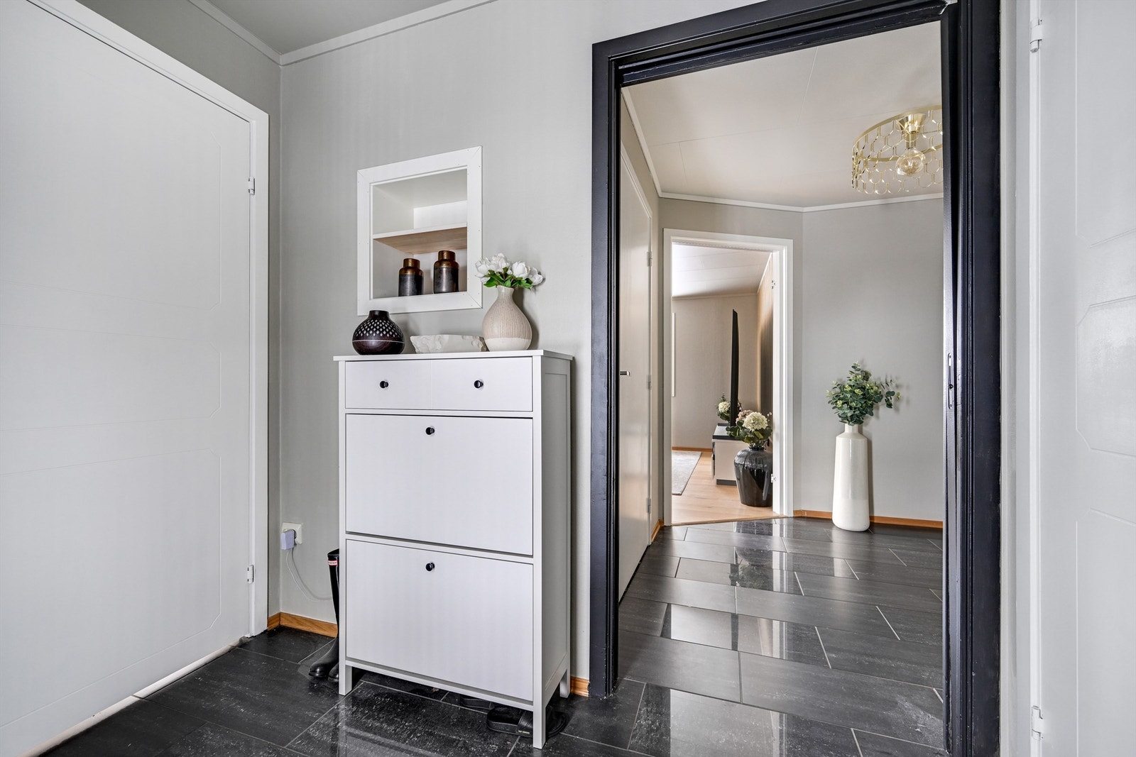 Gang og soveromsgang - Terskelfrie løsninger og brede åpninger mellom rommene i huset Galleribilde