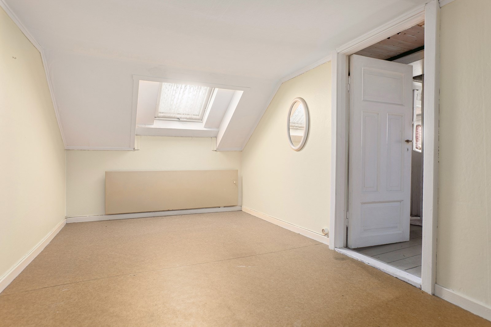 Uinnredet loft Galleribilde