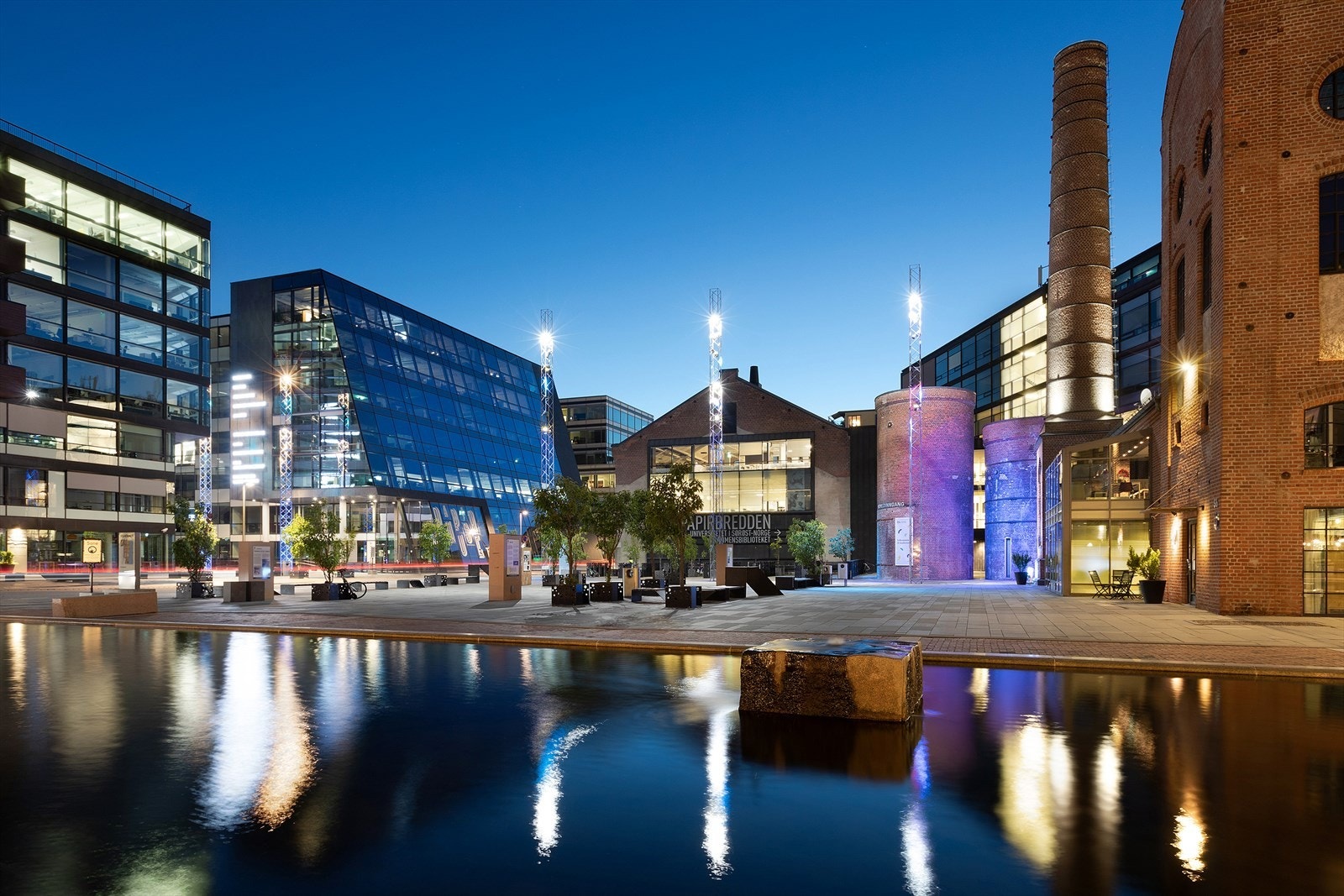 Union/Grønland er en levende og spennende bydel med en rekke tilbud innen både butikk, kultur og servering - Her ligger også Papirbredden med høyskole og bibliotek Galleribilde