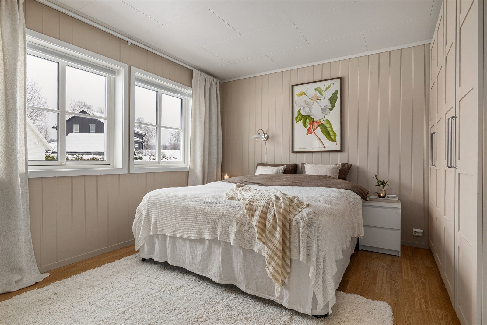 Boligens hoveddel har fire soverom samlet på samme plan. Galleribilde