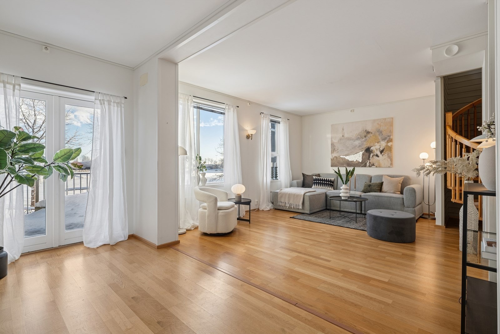 Herfra har man utgang til en hyggelig balkong Galleribilde