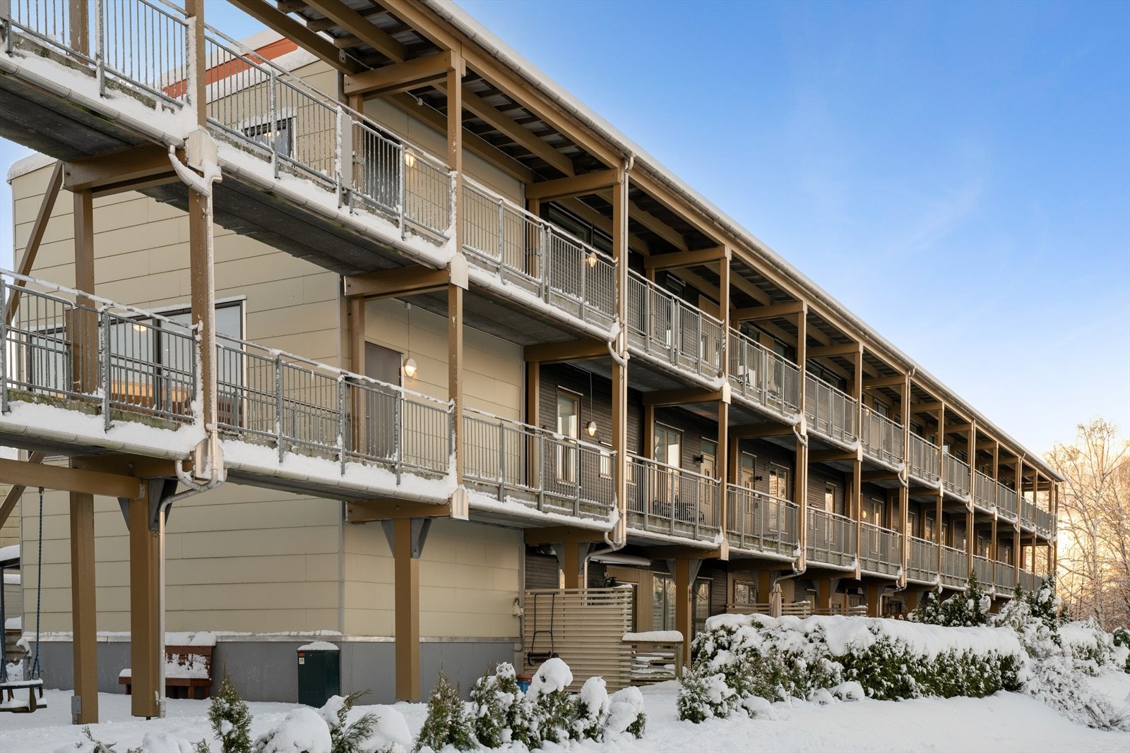 Adkomst via trapperom/heis til utvendig svalgang Galleribilde