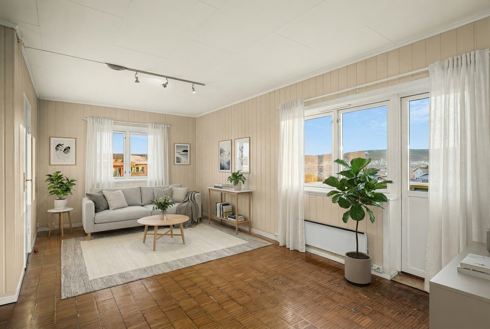 Leilighetene har utgang fra stue til veranda Galleribilde